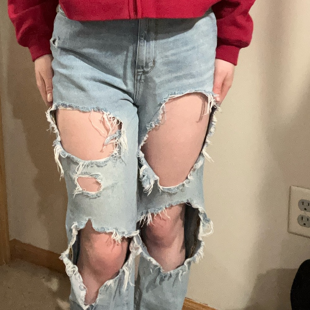 WOMENS HIGH WASTED JEAMS